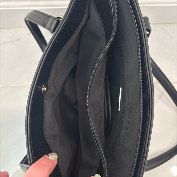 Black Giani Bernini Women’s purse - Picture 7 of 9